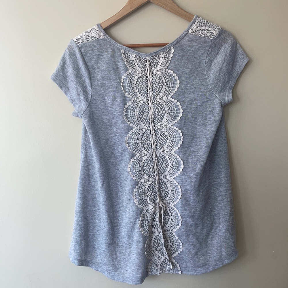 Xhilaration Open Back Lace Top Grey Size Large